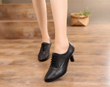 <transcy>Zapatos negros de baile latino para mujer | PU Zapatos de danza moderna | De salsa con suela de gamuza y punta cerrada | Danceshoesmart</transcy>