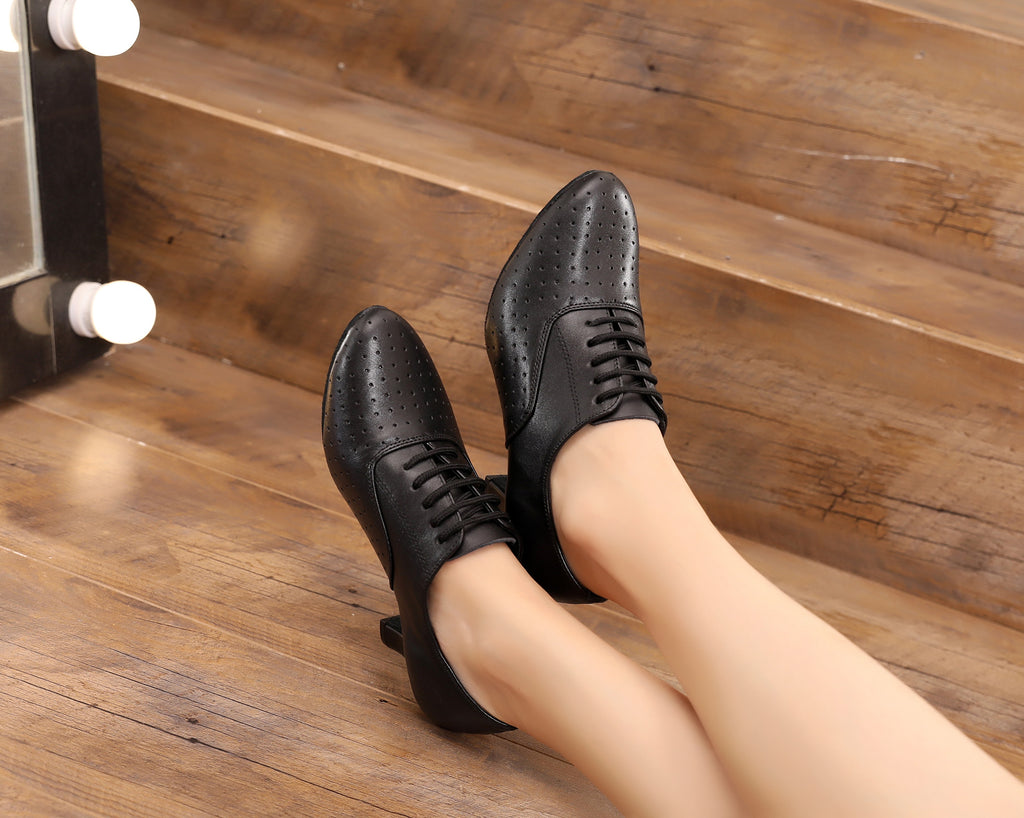 <transcy>Черные туфли для латинских танцев для женщин | Обувь для современного танца из искусственной кожи | Замшевые туфли сальсы с закрытым носком | Danceshoesmart</transcy>