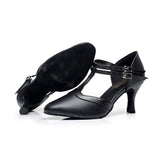 <transcy>Zapatos de baile latino negros modernos Zapatos de baile de salsa de salón de talla grande</transcy>