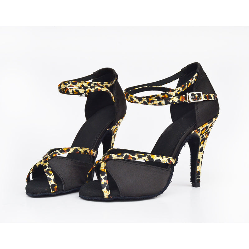 <transcy>Nuevos zapatos de baile de salón de baile latino de satén Salsa Tango para mujeres niñas zapatos de baile de leopardo tacones personalizados</transcy>