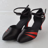 <transcy>Zapatos de baile negros rojos modernos para mujer, zapatos de baile de salón latino con punta cerrada de satén profesional</transcy>