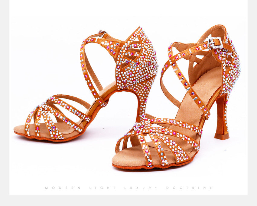 Zapatos de baile latino bronce brillantes